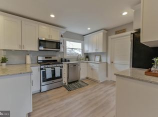 26 Pond Ln, Willingboro, NJ 08046