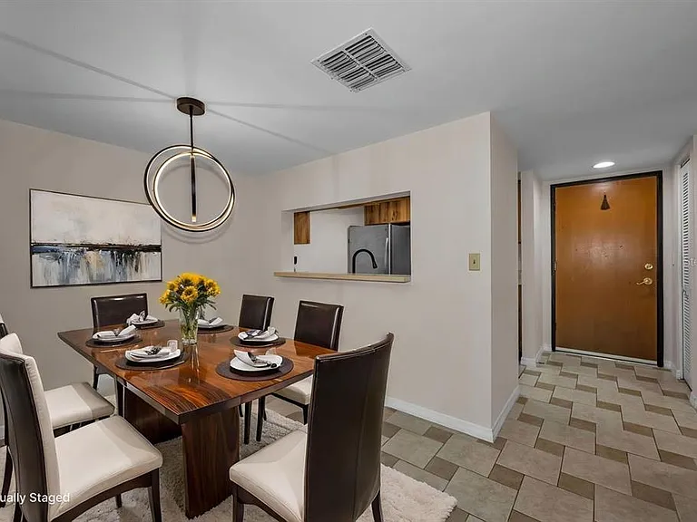 2581 Countryside Blvd #304 — Photo 6