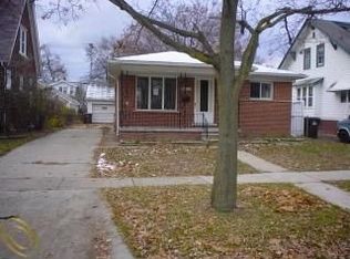 34815 Elm St, Wayne, MI