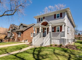 1121 S Crescent Ave, Park Ridge, IL 60068