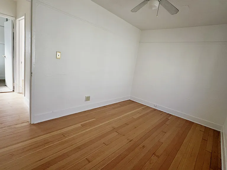 Bedroom A_03