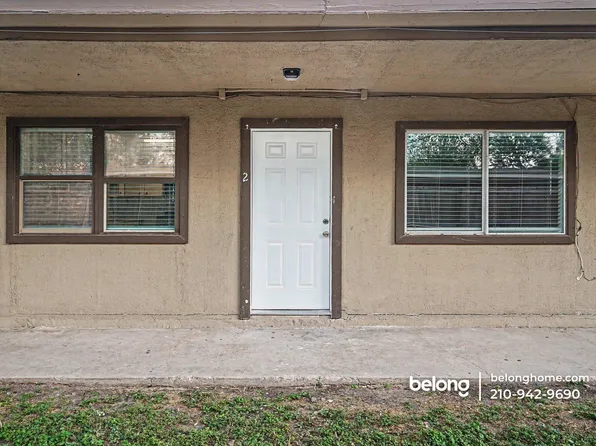 522 Altitude St APT 2, San Antonio, TX 78227