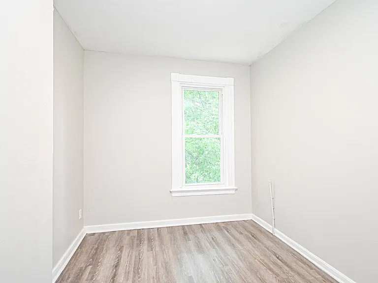 3131 Harvard Ave — Photo 20