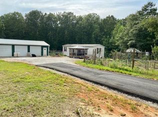 936 Earl Cauthen Rd, Heath Springs, SC 29058