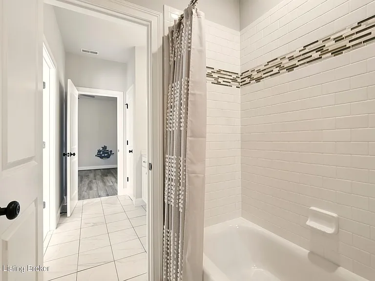 6218 Mistflower Cir — Photo 31