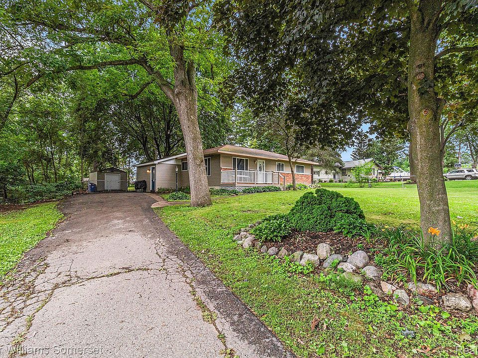 1st image of 6575 Oakridge Dr