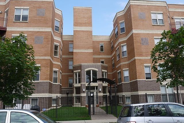 1st image of 6015 N Mozart St APT 206