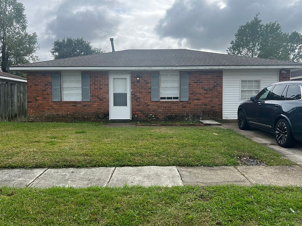 1st image of 2545 Ramsey St