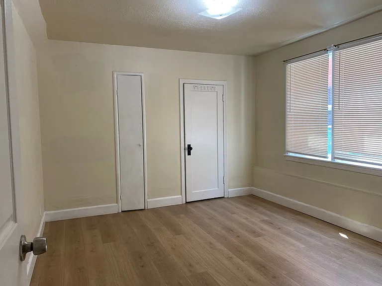 1427 Sherman St — Photo 12