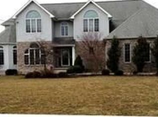 6730 Campbell Blvd, Lockport, NY 14094