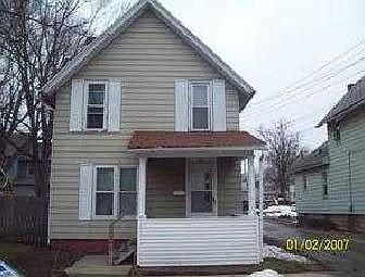 1st image of 211 E Williams St