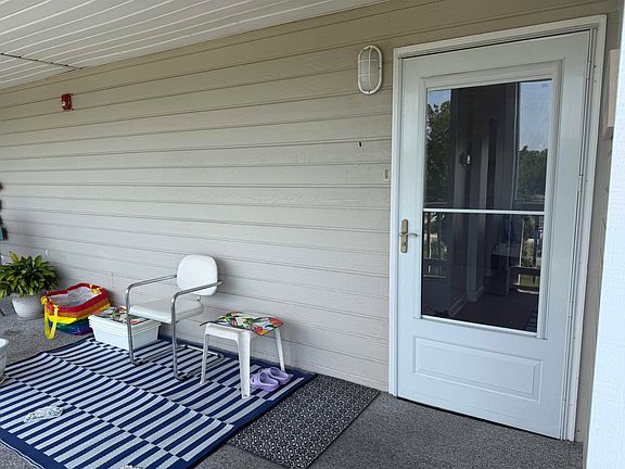 2nd image of 1425 Teague Rd. #407