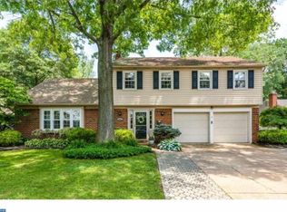 322 Bortons Mill Rd, Cherry Hill, NJ 08034