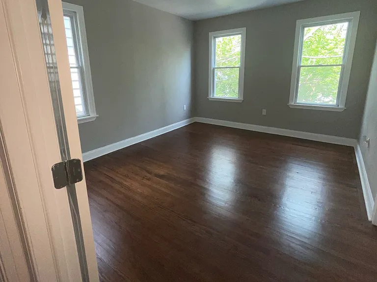 238 Mount Vernon Ave — Photo 4