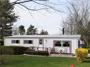 6885 Miller Rd, Newark, NY 14513