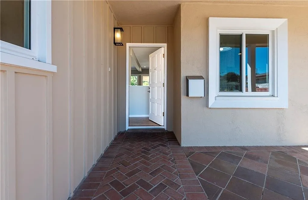 3 bed, 1943 sqft, $7,500 — Photo 3