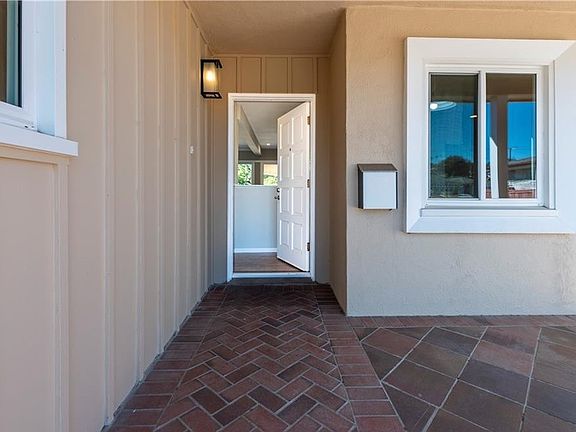 3rd image of 535 Camino De Encanto