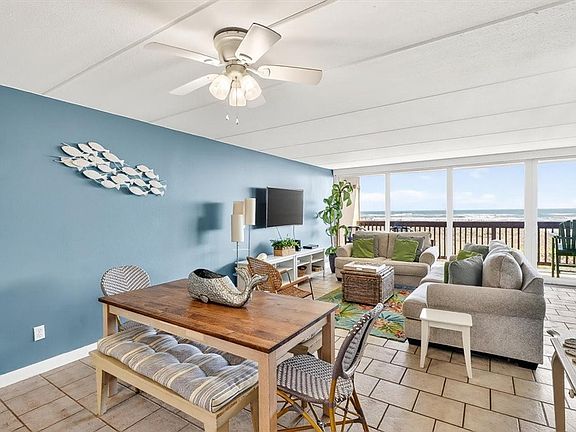 5th image of 6021 State Highway 361 APT 102