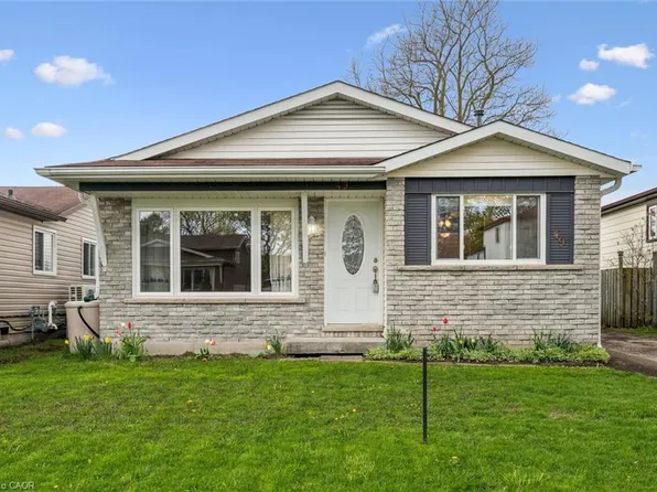 49 Broken Oak Cres, Kitchener, ON N2N 1N8
