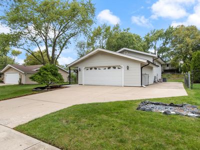 302 Williams Dr, Schaumburg, IL, 60193