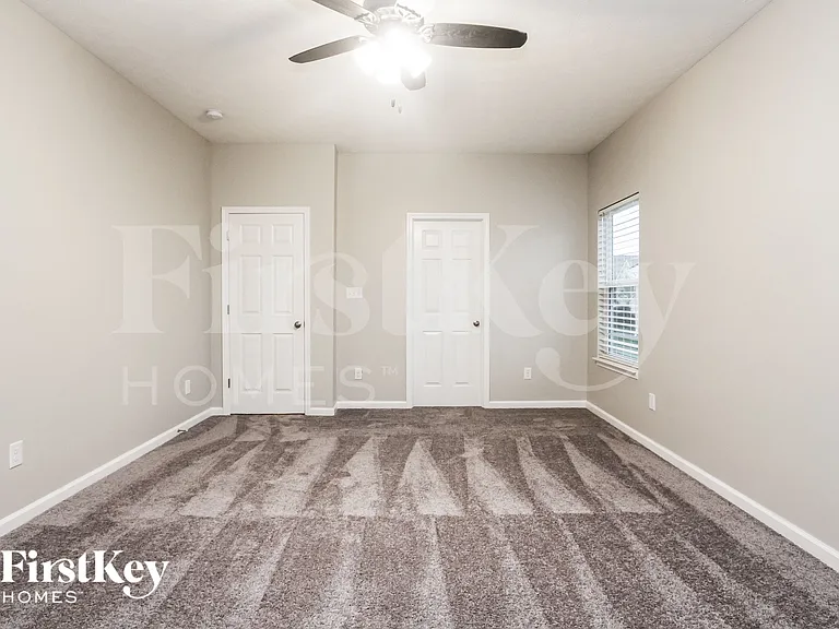 12128 Fall Ct — Photo 7