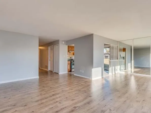 4142 193rd St #273, Country Club Hills, IL 60478