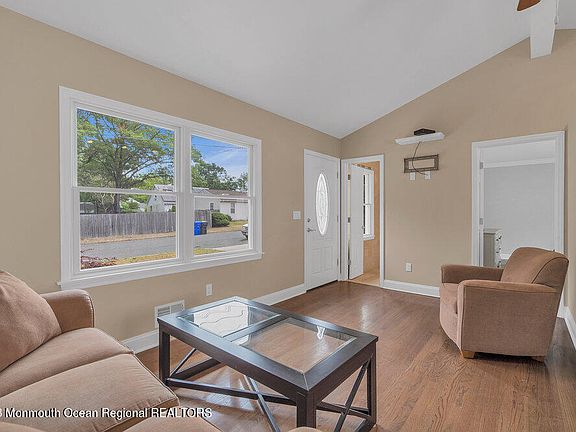 5th image of 307 Newark Drive