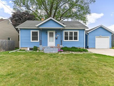 N90W16702 Pershing AVENUE, Menomonee Falls, WI, 53051