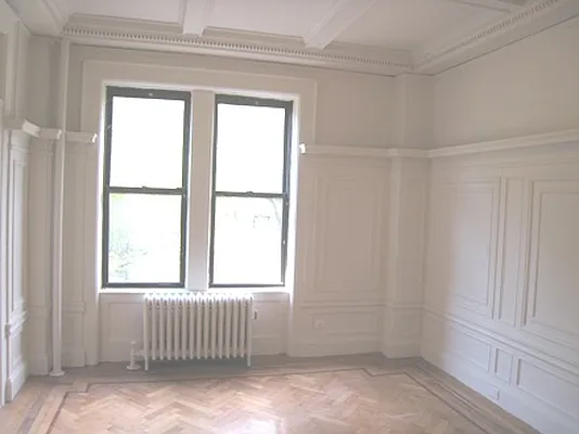 Rented by Metropolitan Equities | media 24