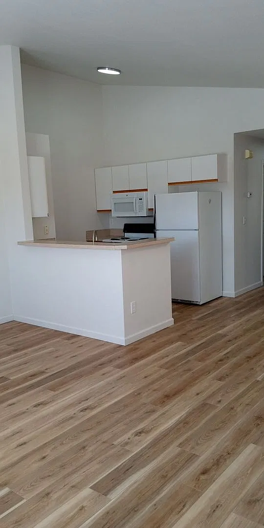Caribou 4 Plex — Photo 2
