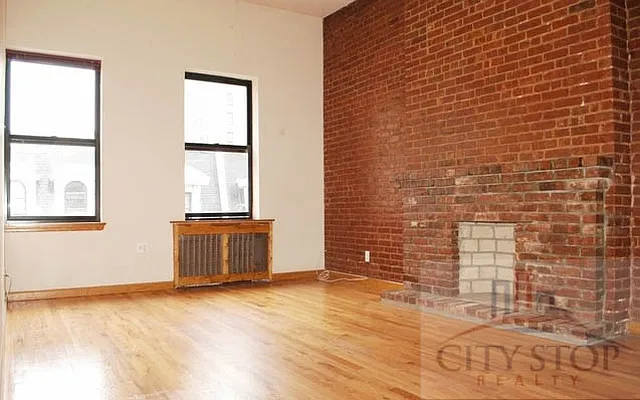 Rented by City Stop Realty | media 36