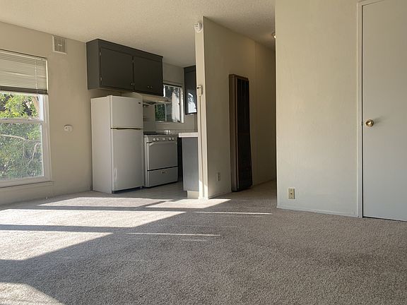 3rd image of 671 Vernon St APT 109