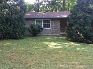 400 McKee Rd, Irvine, KY 40336