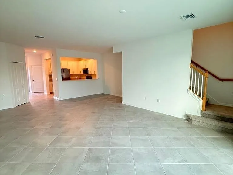 44292 Caraton Ter — Photo 6