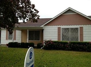 5609 Dana Dr, Haltom City, TX 76117