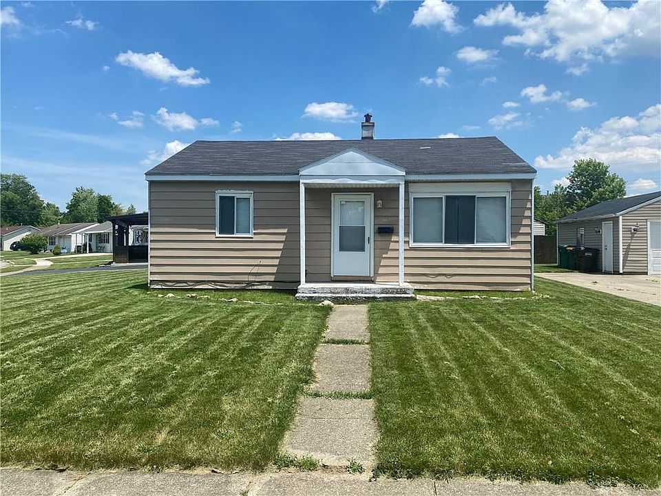 1st image of 6 Diana Ln E