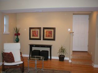 2618 W Rosemont Ave APT 2, Chicago, IL 60659