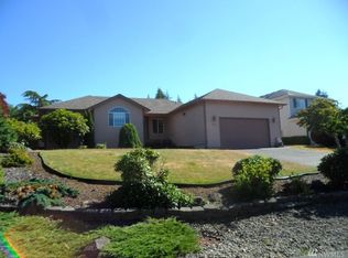 1017 Dundee Dr, Cosmopolis, WA 98537