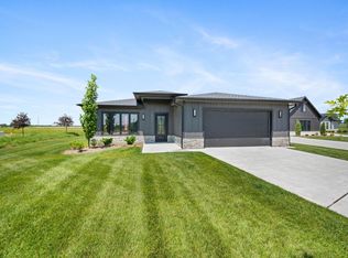 8374 W Waterway Ct, Maize, KS 67101
