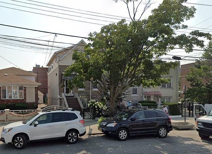 1st image of 2734 Harway Ave