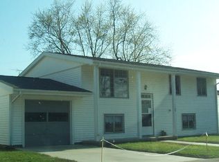 1105 Poplar Dr, Monticello, IN 47960