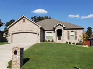 8640 Trail Creek Dr, Sherwood, AR 72120