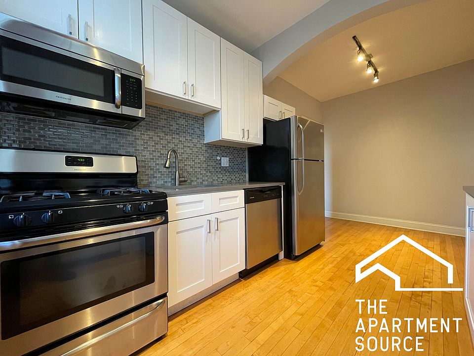 1st image of 2325.5 N Rockwell St #B1