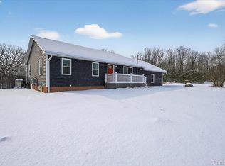 2176 E Stanley Rd, Mount Morris, MI 48458