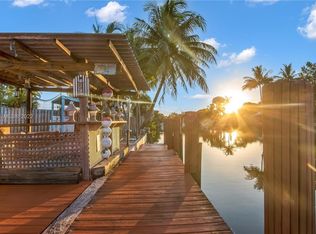 2647 Thomas St, Hollywood, FL 33020