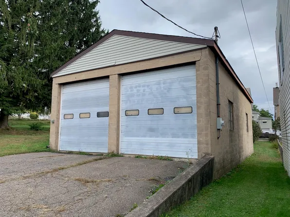 644 Monges St, Hazleton, PA 18201