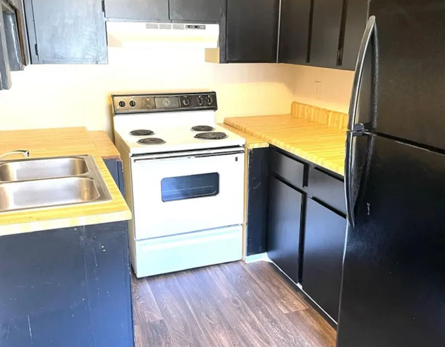 English North Apartments — Photo 2