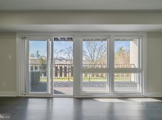 3122 Brinkley Rd APT 102, Temple Hills, MD 20748