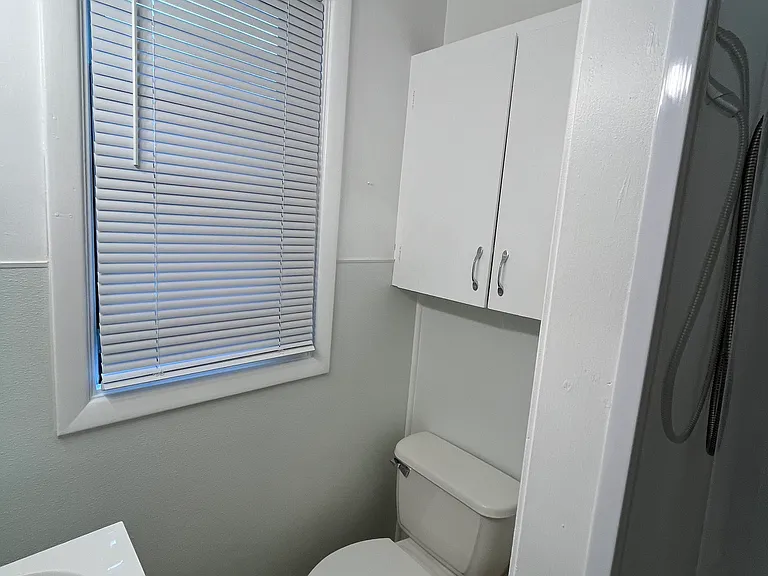 51 Middlesex Rd — Photo 15