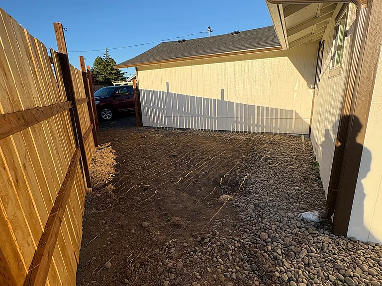 1462 Cascade Dr — Photo 5